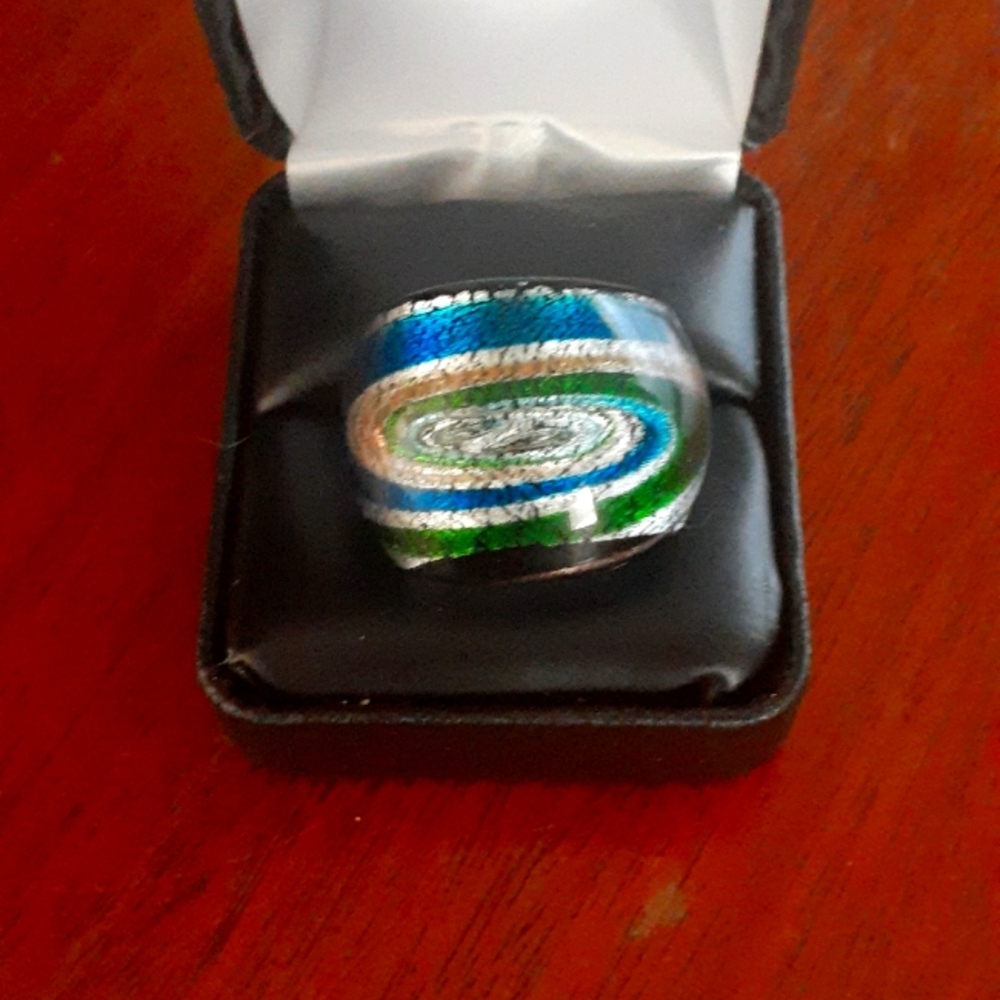 Deco Glass Ring